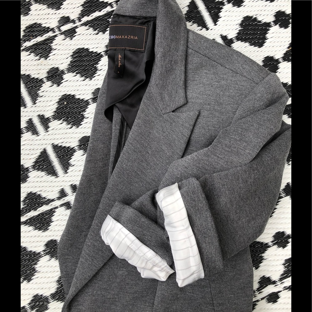 BCBG Maxazria grey cropped blazer